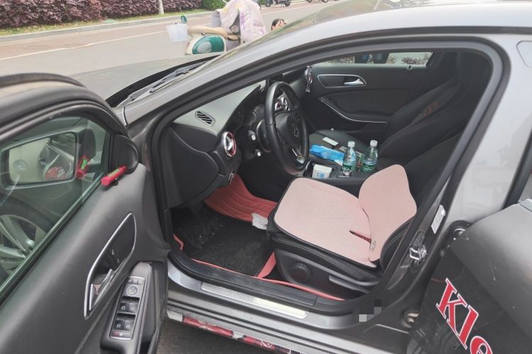 Used Mercedes-Benz A-Class 2017 Revised A 200 Dynamic Edition Driver Seat
