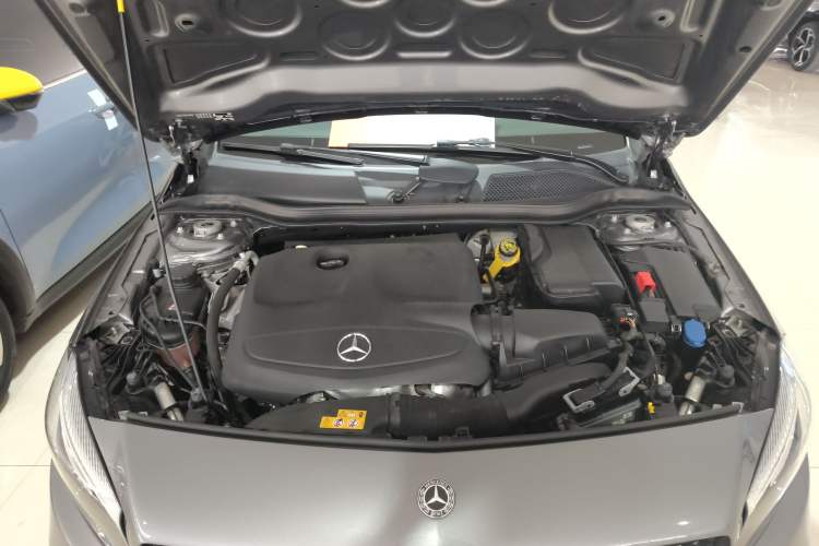 Used Mercedes-Benz A-Class 2017 Revised Version A 200 Fashion Edition Engine Bay