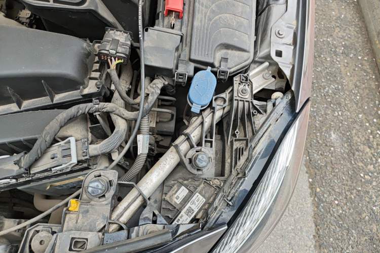 Used Mercedes-Benz A-Class 2017 Revised Version A 200 Fashion Edition Engine Bay Left