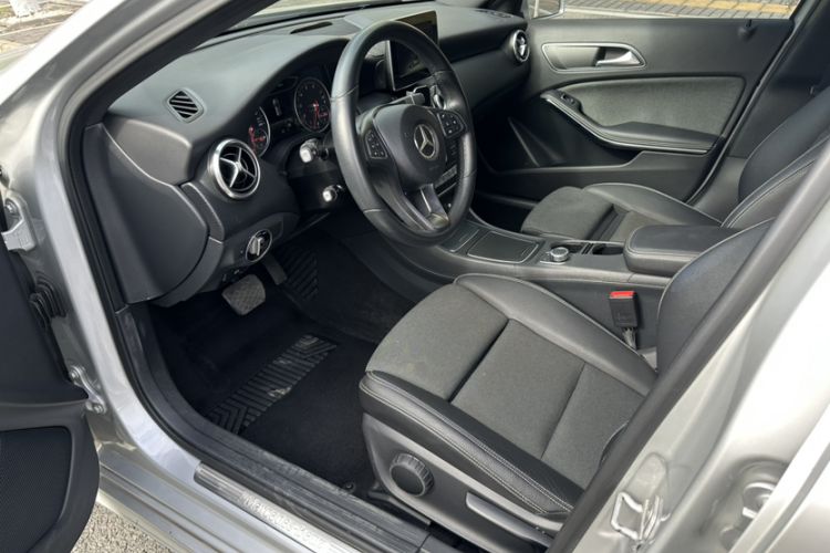 Used Mercedes-Benz A-Class 2017 A 200 Dynamic Edition Exterior 11
