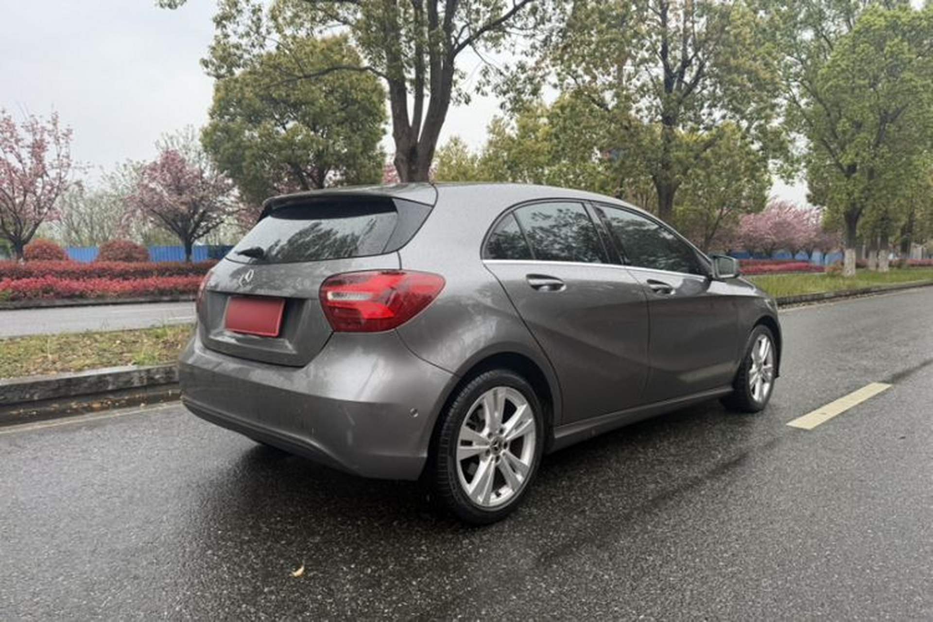 Used Mercedes-Benz A-Class 2017 Revised A 200 Dynamic Edition Exterior 2