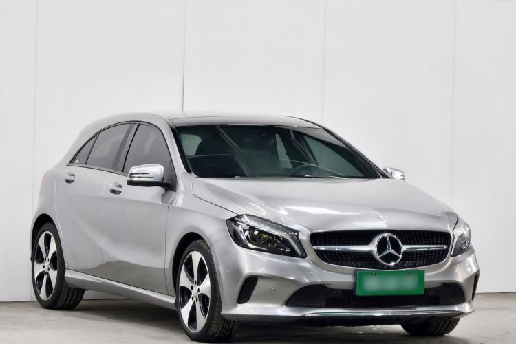 Used Mercedes-Benz A-Class 2017 A 200 Fashion Model Exterior 4