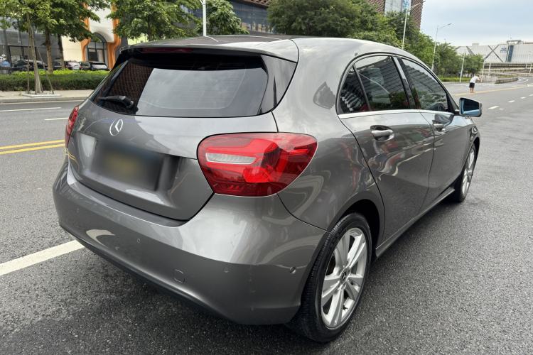 Used Mercedes-Benz A-Class 2017 Revised A 200 Dynamic Edition Exterior 5