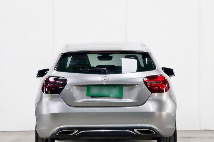 Used Mercedes-Benz A-Class 2017 A 200 Fashion Model Exterior 7