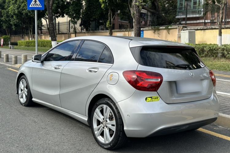 Used Mercedes-Benz A-Class 2017 A 200 Dynamic Edition Exterior 7