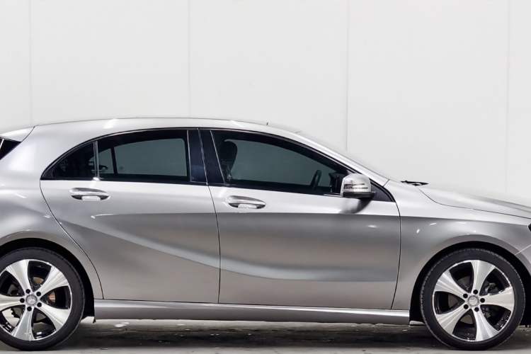 Used Mercedes-Benz A-Class 2017 A 200 Fashion Model Exterior 8