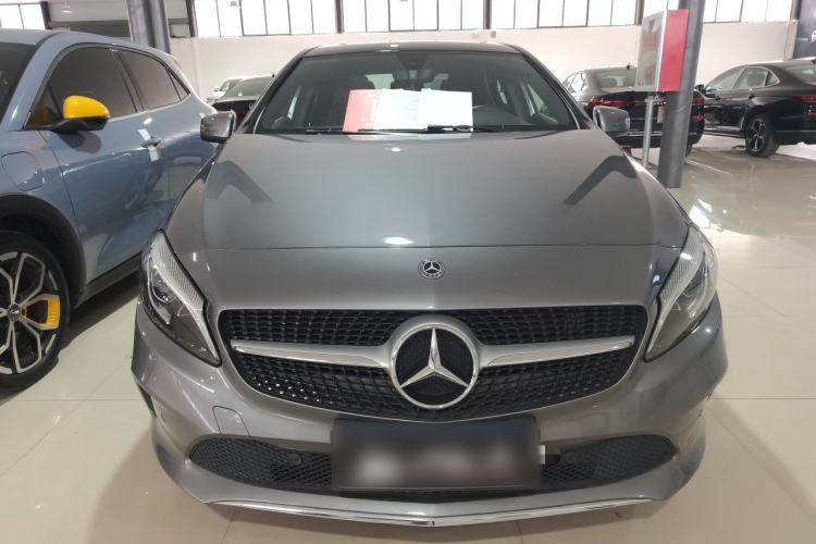 Used Mercedes-Benz A-Class 2017 Revised Version A 200 Fashion Edition Front