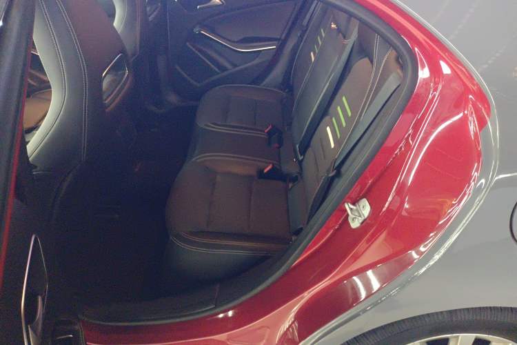 Used Mercedes-Benz A-Class 2017 A 180 Interior 4