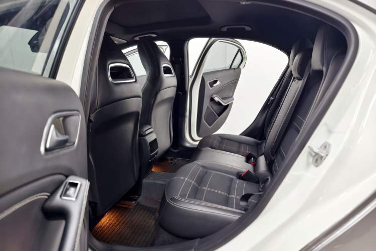 Used Mercedes-Benz A-Class 2017 A 200 Fashion Model Interior 5