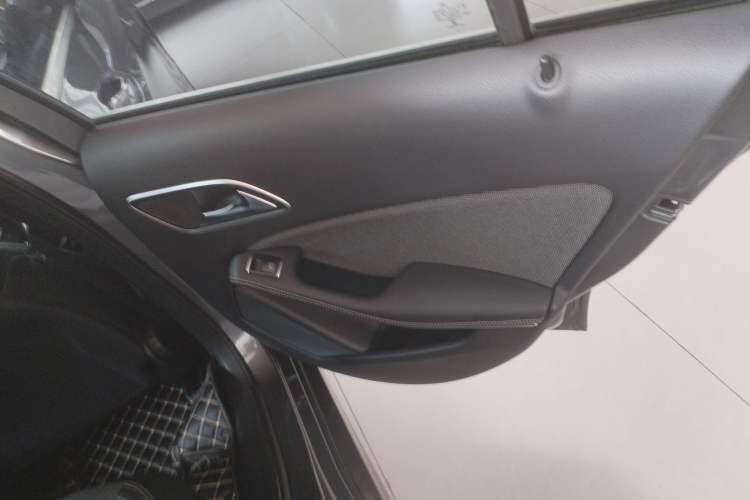 Used Mercedes-Benz A-Class 2017 Revised A 200 Dynamic Edition Interior 6