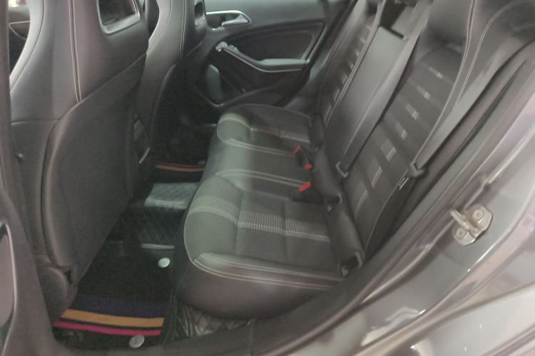 Used Mercedes-Benz A-Class 2017 Revised Version A 200 Fashion Edition Left Rear Seat