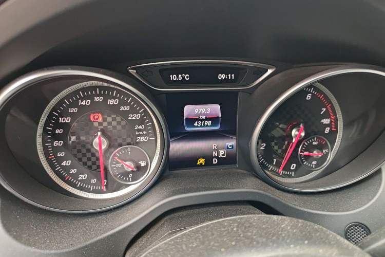Used Mercedes-Benz A-Class 2017 Revised Version A 200 Fashion Edition Odometer Close Up