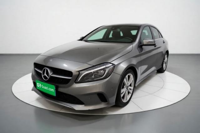 Mercedes-Benz A-Class 2017 A 200 Dynamic Edition de segunda mano