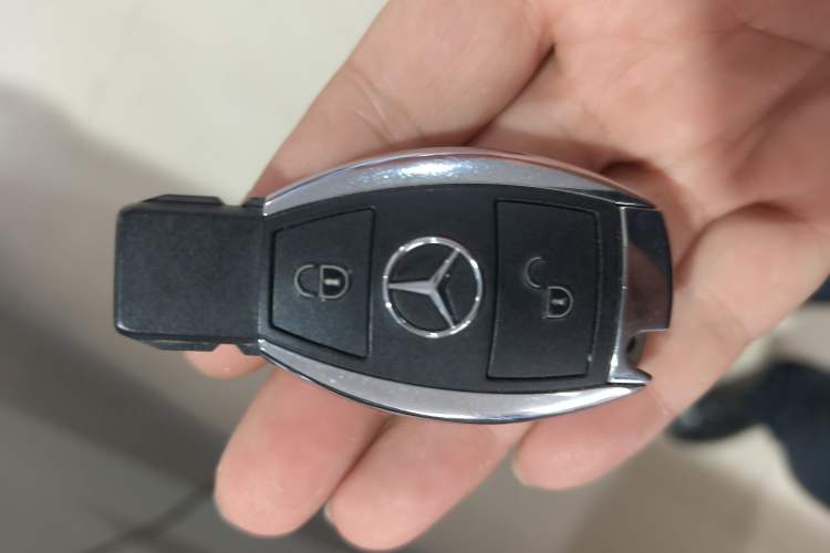 Used Mercedes-Benz A-Class 2017 Revised Version A 200 Fashion Edition Vehicle Key