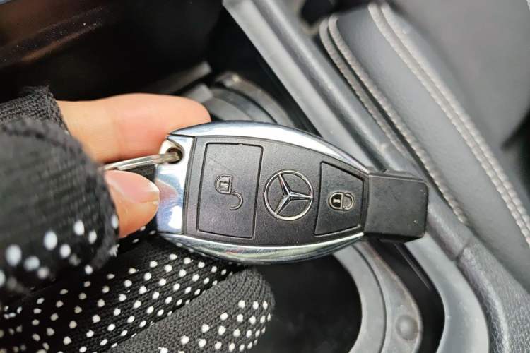 Used Mercedes-Benz A-Class 2017 Revised Version A 200 Fashion Edition Vehicle Key