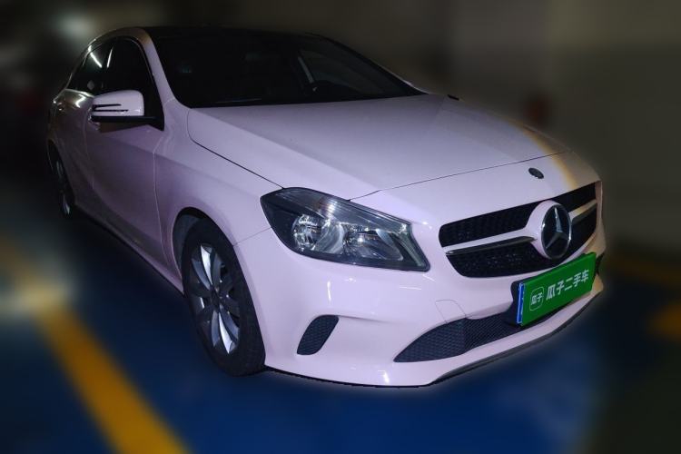Used Mercedes-Benz A-Class 2017 A 180 Front Right 45 Deg