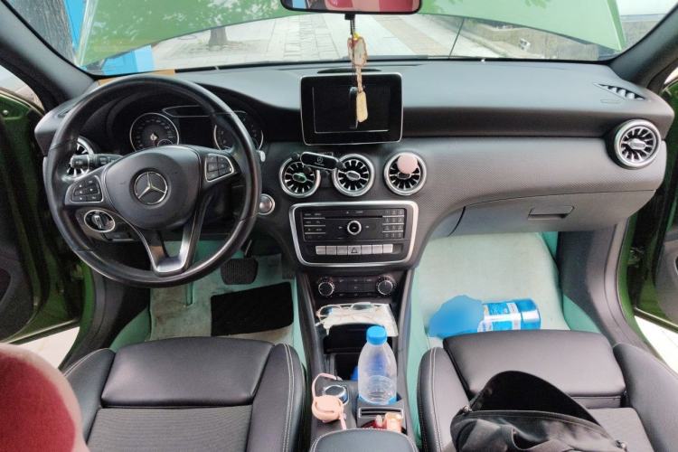 Used Mercedes-Benz A-Class 2017 A 200 Dynamic Edition Center Console