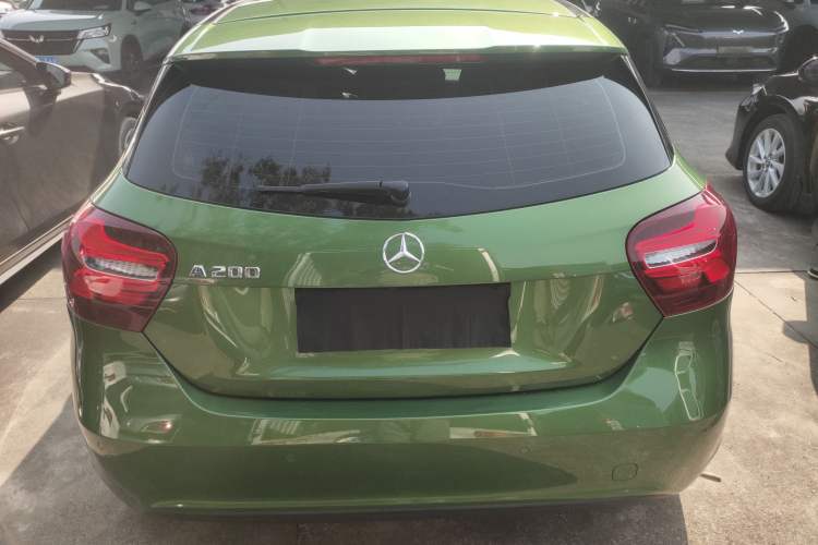 Used Mercedes-Benz A-Class 2017 Revised A 200 Dynamic Edition Exterior 4