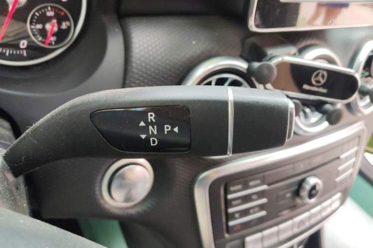 Used Mercedes-Benz A-Class 2017 A 200 Dynamic Edition Gear Lever