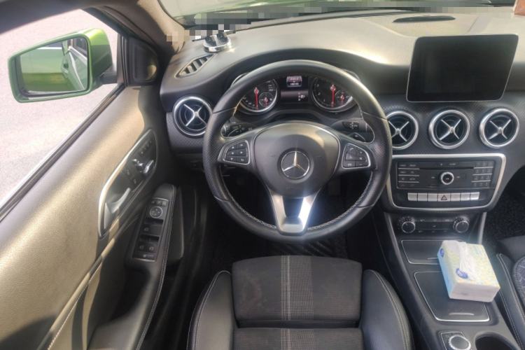 Used Mercedes-Benz A-Class 2017 A 200 Fashion Model Steering Wheel