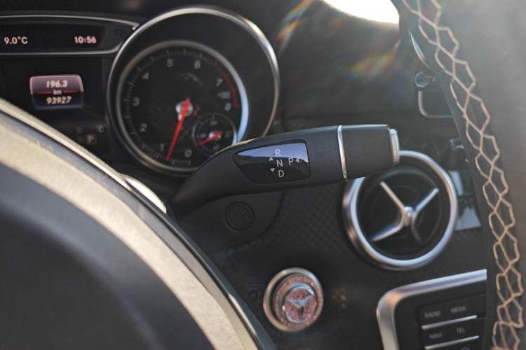 Used Mercedes-Benz A-Class 2017 Revised Version A 200 Fashion Edition Gear Lever