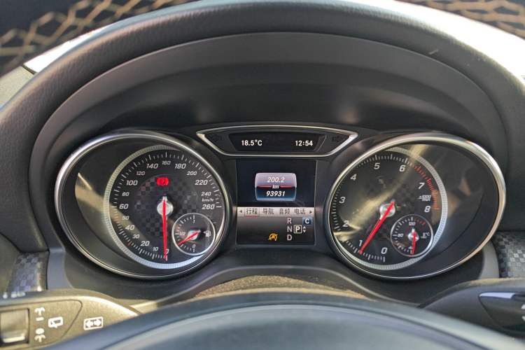 Used Mercedes-Benz A-Class 2017 Revised Version A 200 Fashion Edition Instrument Cluster
