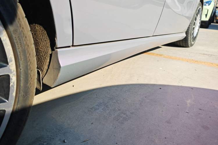 Used Mercedes-Benz A-Class 2017 Revised Version A 200 Fashion Edition Right Side Sill