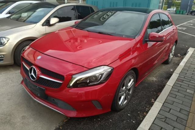 Ojetý Mercedes-Benz A-Class 2017 A 200 Dynamic Edition