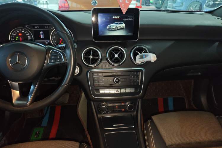 Used Mercedes-Benz A-Class 2017 A 200 Dynamic Edition Audio And AC Panel