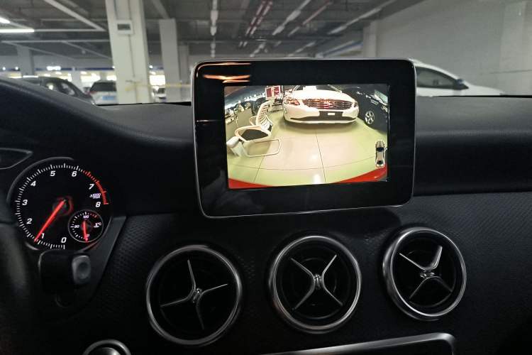 Used Mercedes-Benz A-Class 2017 Revised A 200 Dynamic Edition Audio And AC Panel