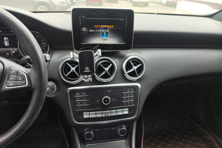Used Mercedes-Benz A-Class 2017 A 180 Audio And AC Panel