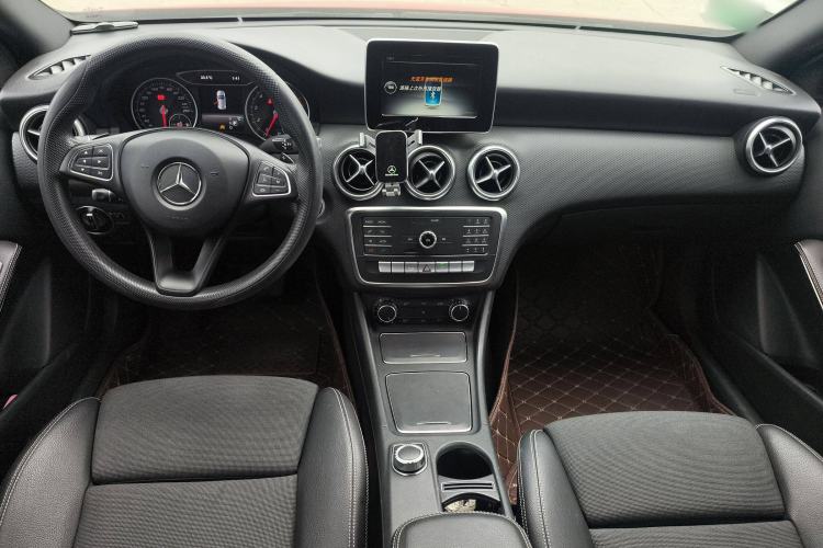 Used Mercedes-Benz A-Class 2017 A 180 Center Console