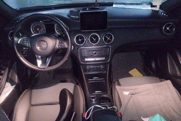 Used Mercedes-Benz A-Class 2017 Revised A 200 Dynamic Edition Center Console
