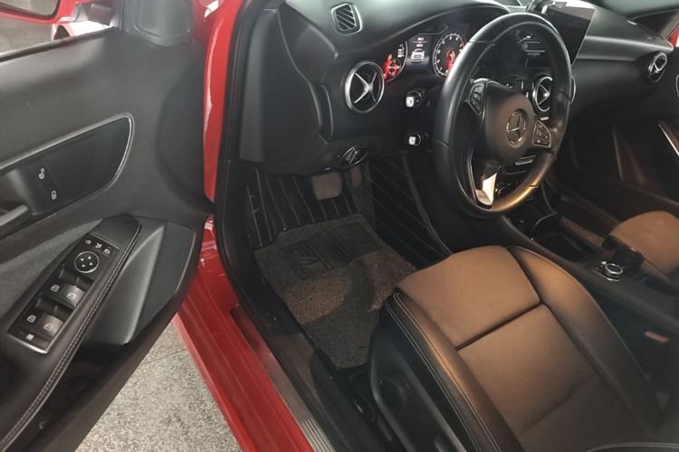 Used Mercedes-Benz A-Class 2017 Revised A 200 Dynamic Edition Driver Seat