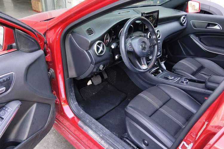 Used Mercedes-Benz A-Class 2017 A 200 Fashion Model Driver Seat