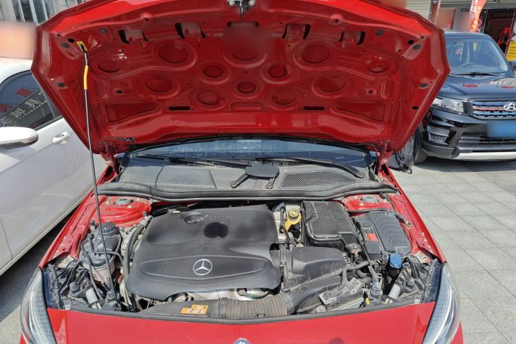 Used Mercedes-Benz A-Class 2017 A 200 Fashion Model Engine Bay