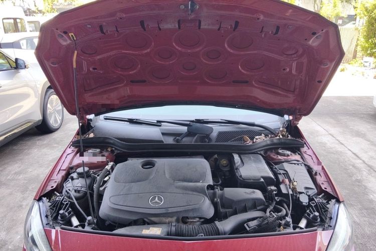 Used Mercedes-Benz A-Class 2017 A 200 Fashion Model Engine Bay