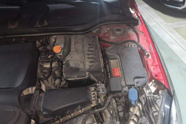 Used Mercedes-Benz A-Class 2017 A 200 Dynamic Edition Engine Bay Left