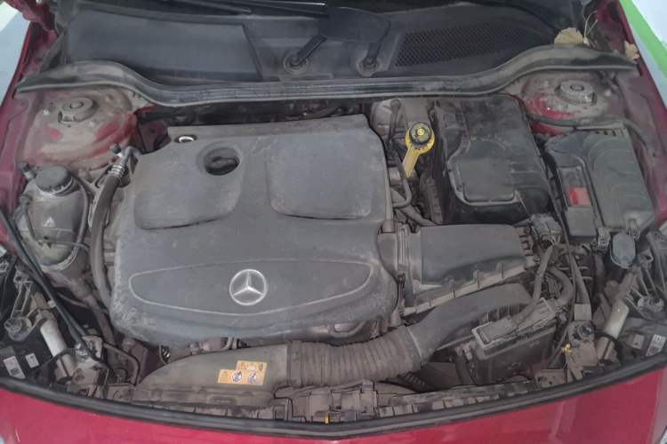 Used Mercedes-Benz A-Class 2017 A 200 Dynamic Edition Engine Bay