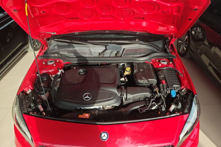 Used Mercedes-Benz A-Class 2017 A 200 Dynamic Edition Engine Bay
