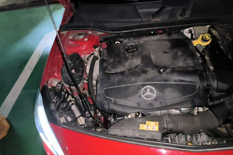 Used Mercedes-Benz A-Class 2017 A 200 Fashion Model Engine Bay Right