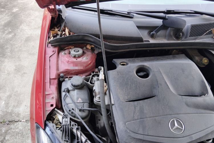 Used Mercedes-Benz A-Class 2017 A 200 Fashion Model Engine Bay Right