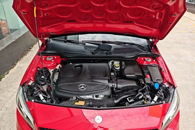 Used Mercedes-Benz A-Class 2017 A 200 Fashion Model Engine Bay