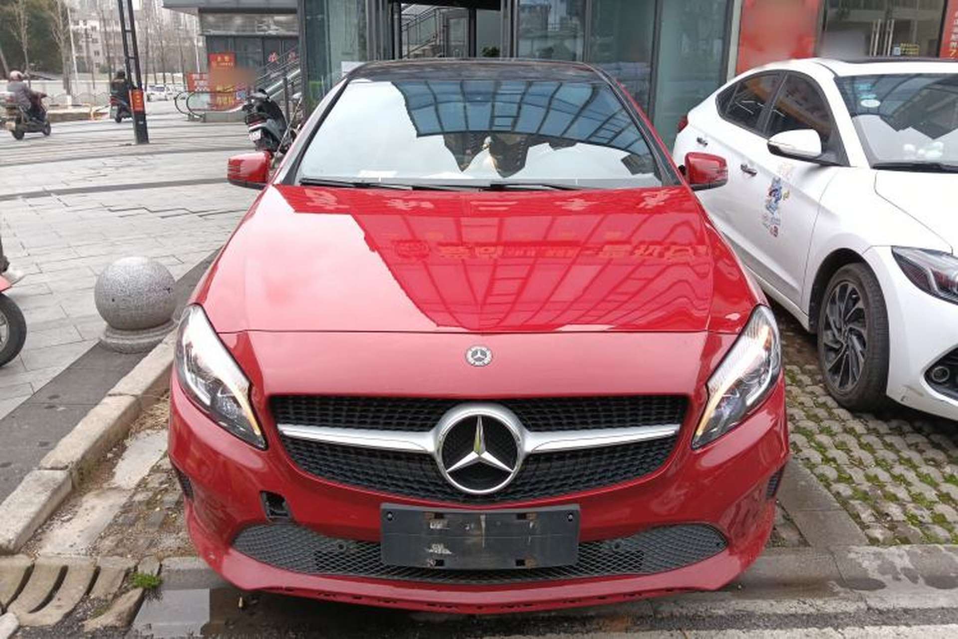 Used Mercedes-Benz A-Class 2017 Revised Version A 200 Fashion Edition Exterior 1