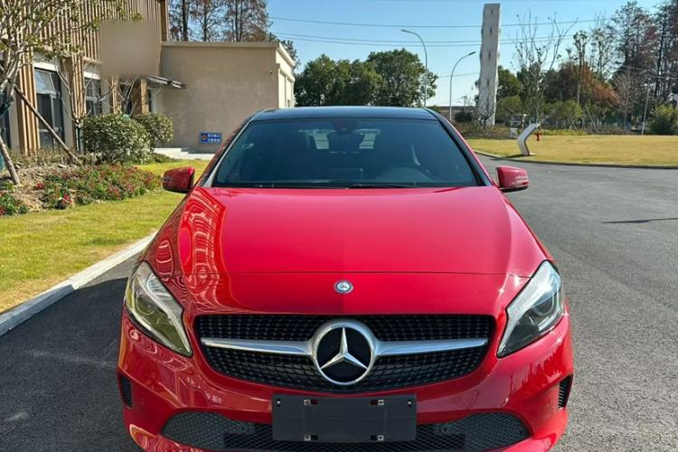 Used Mercedes-Benz A-Class 2017 A 200 Fashion Model Exterior 4