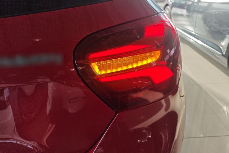 Used Mercedes-Benz A-Class 2017 A 200 Dynamic Edition Exterior 6