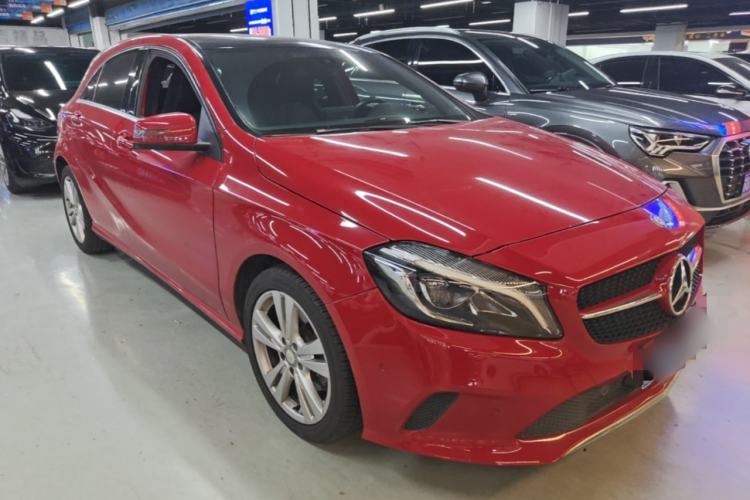 Used Mercedes-Benz A-Class 2017 A 200 Dynamic Edition Front Right 45 Deg