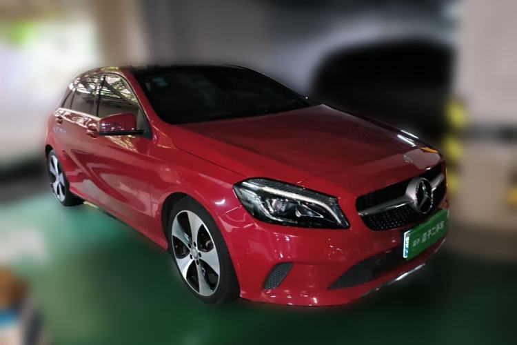 Used Mercedes-Benz A-Class 2017 A 200 Fashion Model Front Right 45 Deg