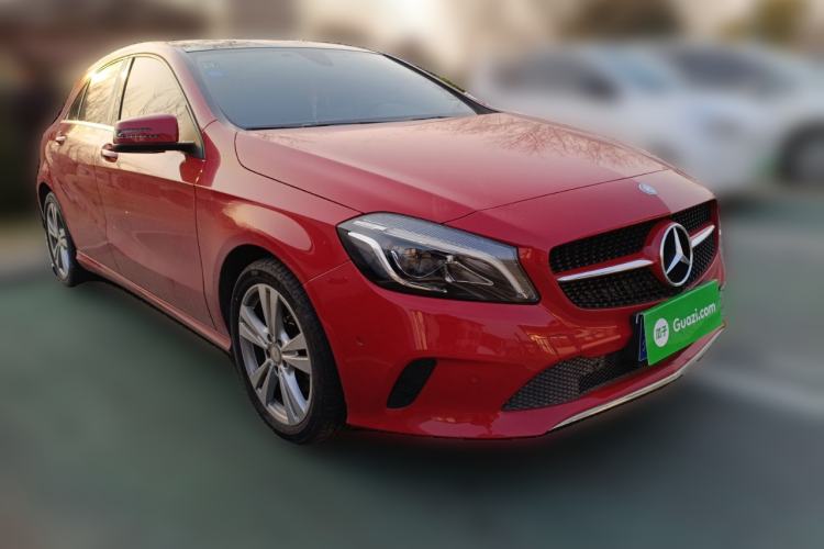 Used Mercedes-Benz A-Class 2017 A 200 Dynamic Edition Front Right 45 Deg