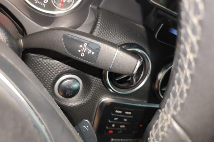 Used Mercedes-Benz A-Class 2017 Revised A 200 Dynamic Edition Gear Lever